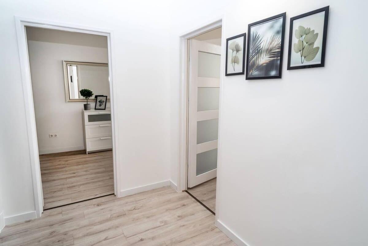 Extra Brand New And Large Ac Apartment Budapest